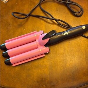 Pink & Black 3 Barrel Hair Beach Waver Curling Iron